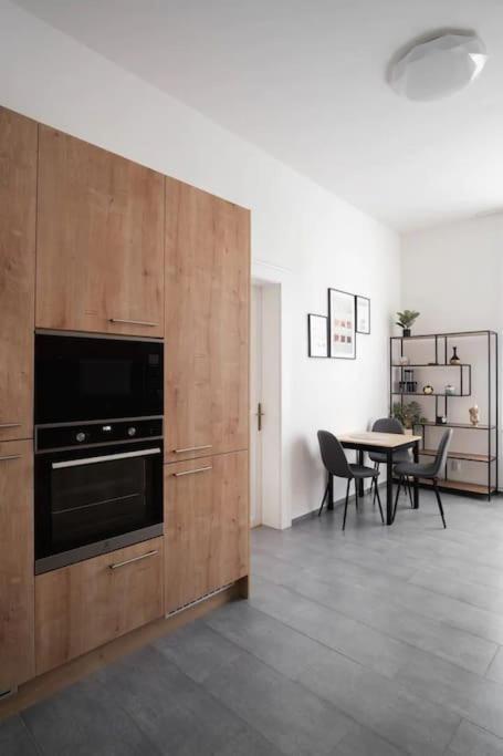 Helen Homestay Palmovka * Praha