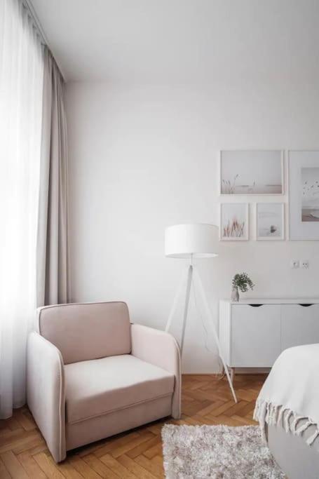 Helen Homestay Palmovka Apartmán *
